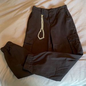 Forever21 Cargo Pants/Joggers size Medium